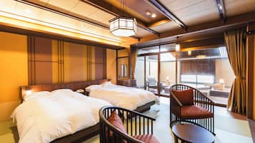 Traditional Room, Non Smoking (With open-air bath) | In-room safe, desk, laptop workspace, blackout drapes