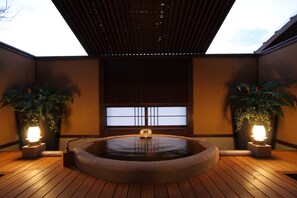 Free toiletries, hair dryer, slippers, bidet - Urban Villa Konaya Hotel (Kofu)
