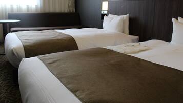 Edredons de pluma, escrivaninha, cortinas blackout, Wi-Fi de cortesia