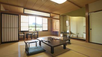 Japanese Style Room, Private Bath Room | Living room | Flat-screen TV