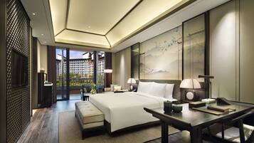 Premium bedding, minibar, in-room safe, desk