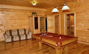 Spielezimmer