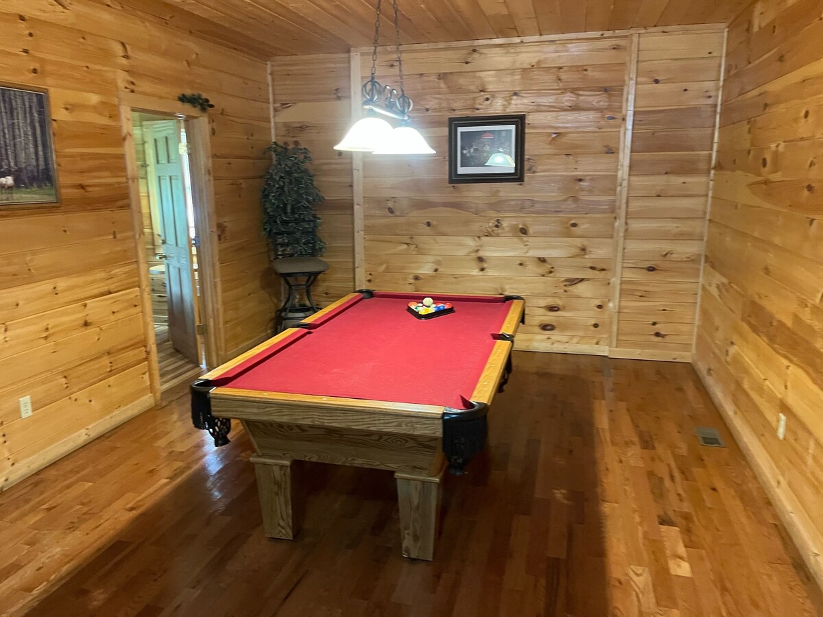 Photo 31 of You'll have the views in this 3 BR/3 BA true log chalet with 2200 square feet and all the amenities.