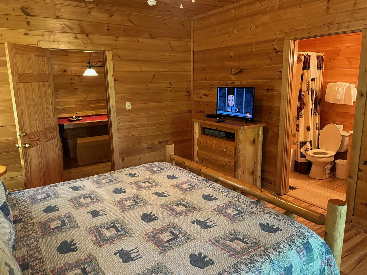 Photo 50 of You'll have the views in this 3 BR/3 BA true log chalet with 2200 square feet and all the amenities.