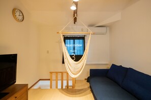 Design Villa | Laptop workspace, free WiFi, bed sheets - Destiny Inn Sakaiminato (Sakaiminato)