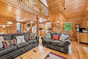 TV, fireplace, DVD player