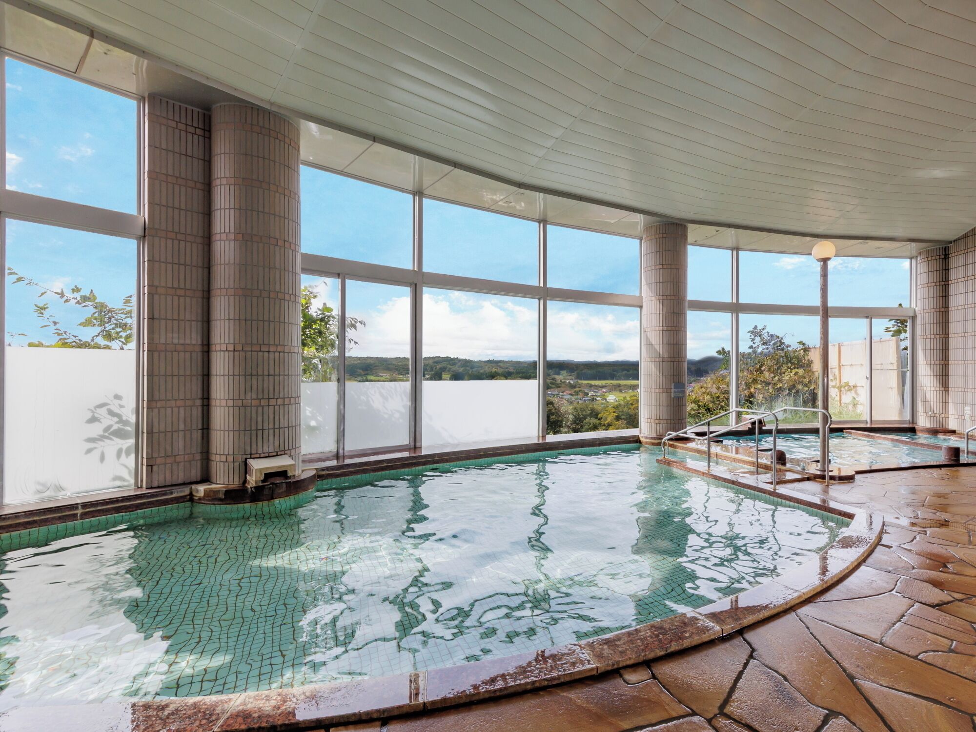 ينابيع ساخنة