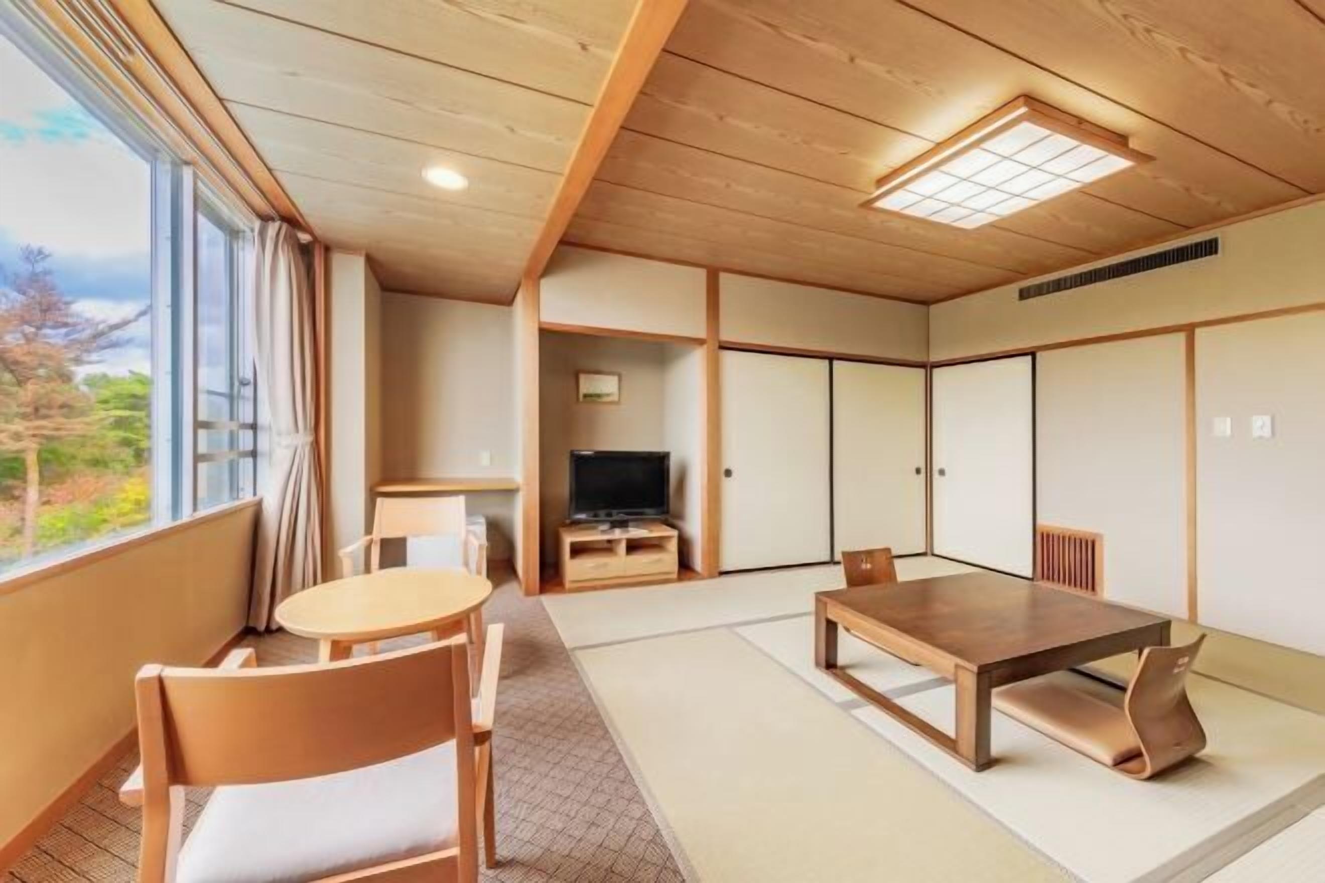 Dineren | Serveert ontbijt en diner