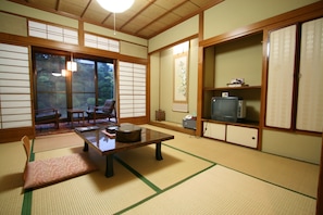 In-room safe, iron/ironing board, free WiFi, wheelchair access