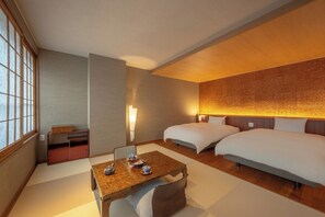 Suite | In-room safe, free WiFi, bed sheets - Matsudaya Ryokan (Hanamaki)