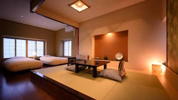 Suite, Non Smoking (Semi Open-Air Bath, Kewaashizaka) | In-room safe, free WiFi, bed sheets