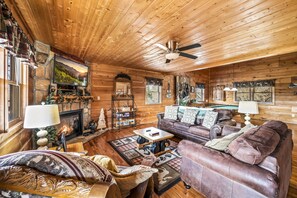 Flachbildfernseher, Kamin