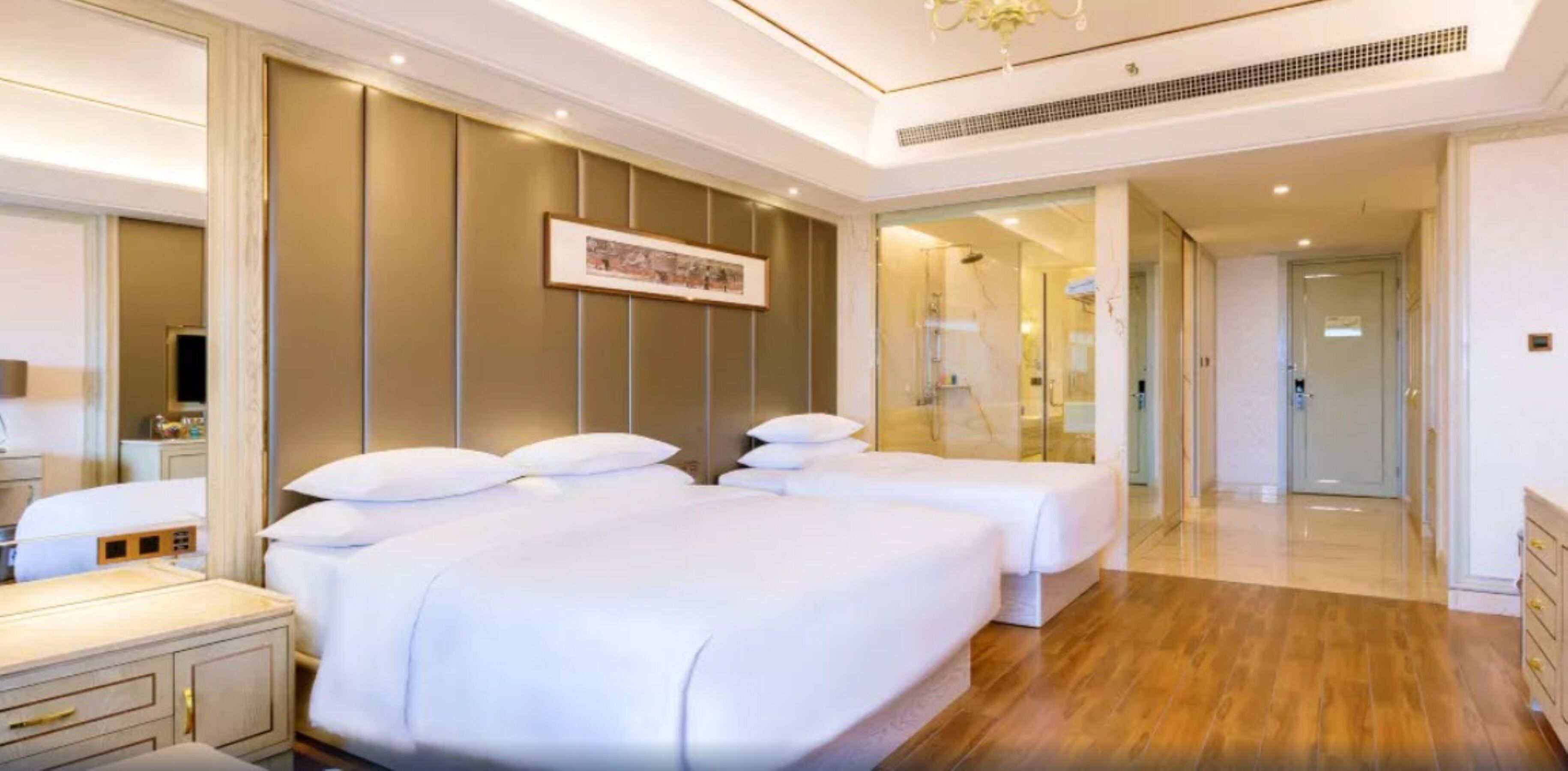 minibar, in-room safe, desk, laptop workspace