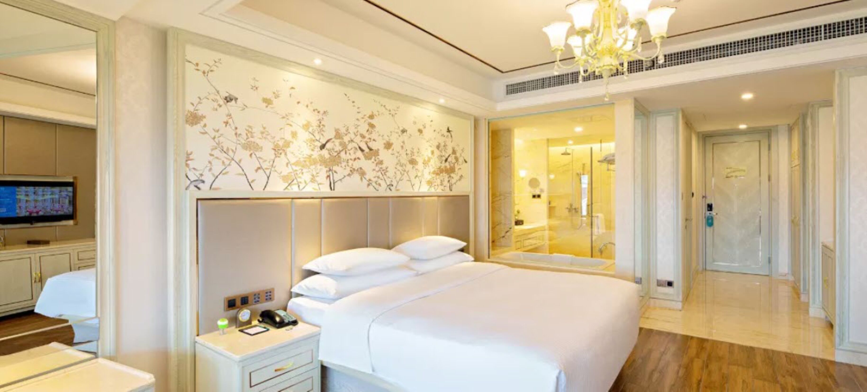 minibar, in-room safe, desk, laptop workspace