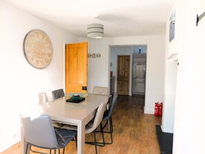 Dining - 22 Cliff Road -  stunning, beautifully renovated, contemporary, end terrace cottage (Sheringham)
