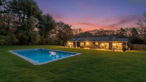 Et oppvarmet basseng