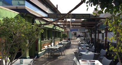 Suuri 2 makuuhuoneen huoneisto - Yksityinen puutarha-10 min päässä La Zenia Beach / Boulevard