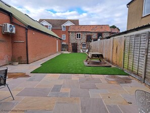 屋外ダイニングエリア