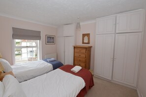 5 bedrooms, iron/ironing board, travel cot, free WiFi