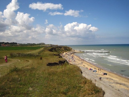 Set within an area of Outstanding Natural Beauty this bungalow is just the place in which to relax