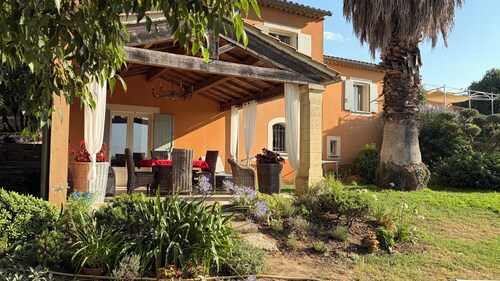 Le Vieux Pressoir Vacation Rental: Nestled among vineyards, scrubland, and a relaxed lifestyle, with a view of Uzès
