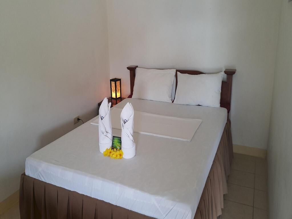 Minibar, una cassaforte in camera, una scrivania, ferro/asse da stiro