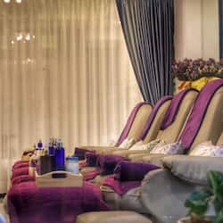 Body treatments, aromatherapy, deep-tissue massages, Thai massages