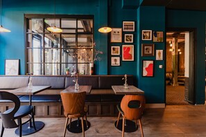 Bar (on property) - Hotel van de Vijsel (Amsterdam)