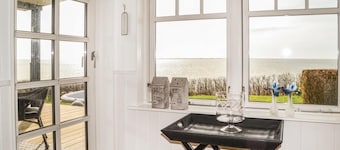 1 bedroom awesome home in Esbjerg V