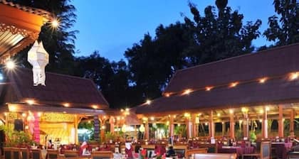 Mae Yom Palace Hotel