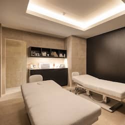 Couples treatment room(s), sauna, steam room