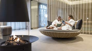 Couples treatment room(s), sauna, steam room