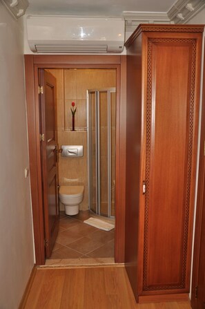 Bathroom - Motif Apart (Istanbul)