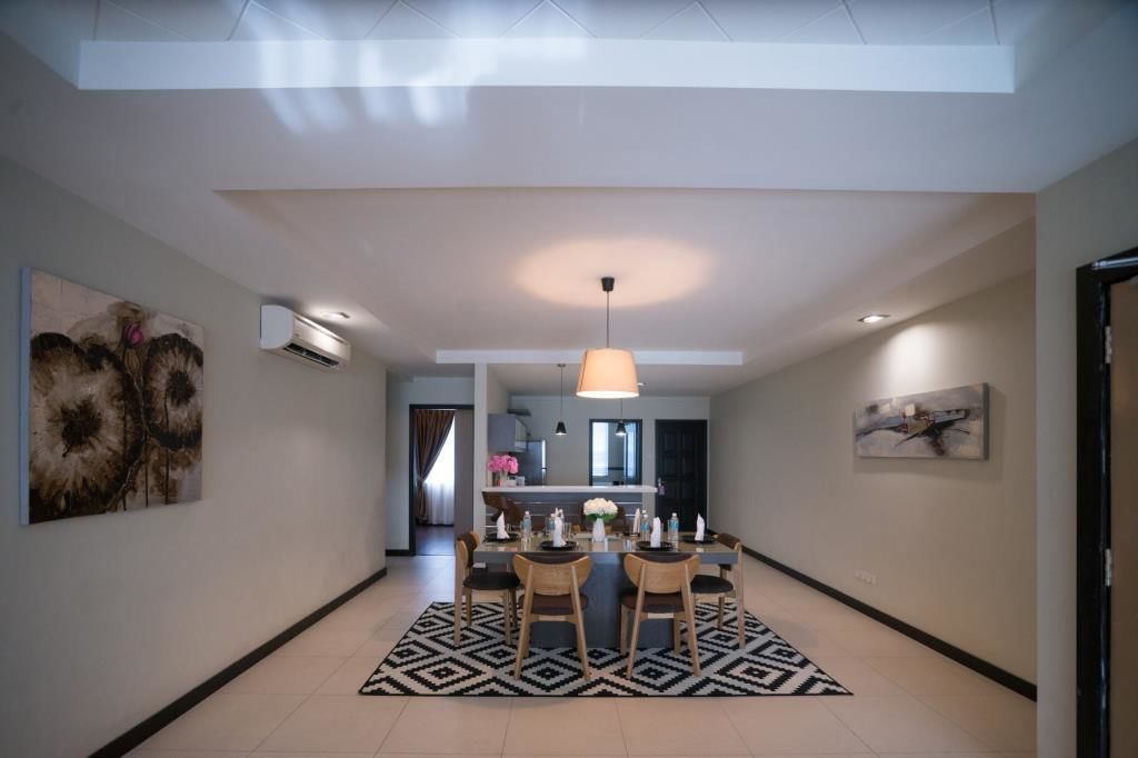 3 bedroom luxury residence  | in-room dining