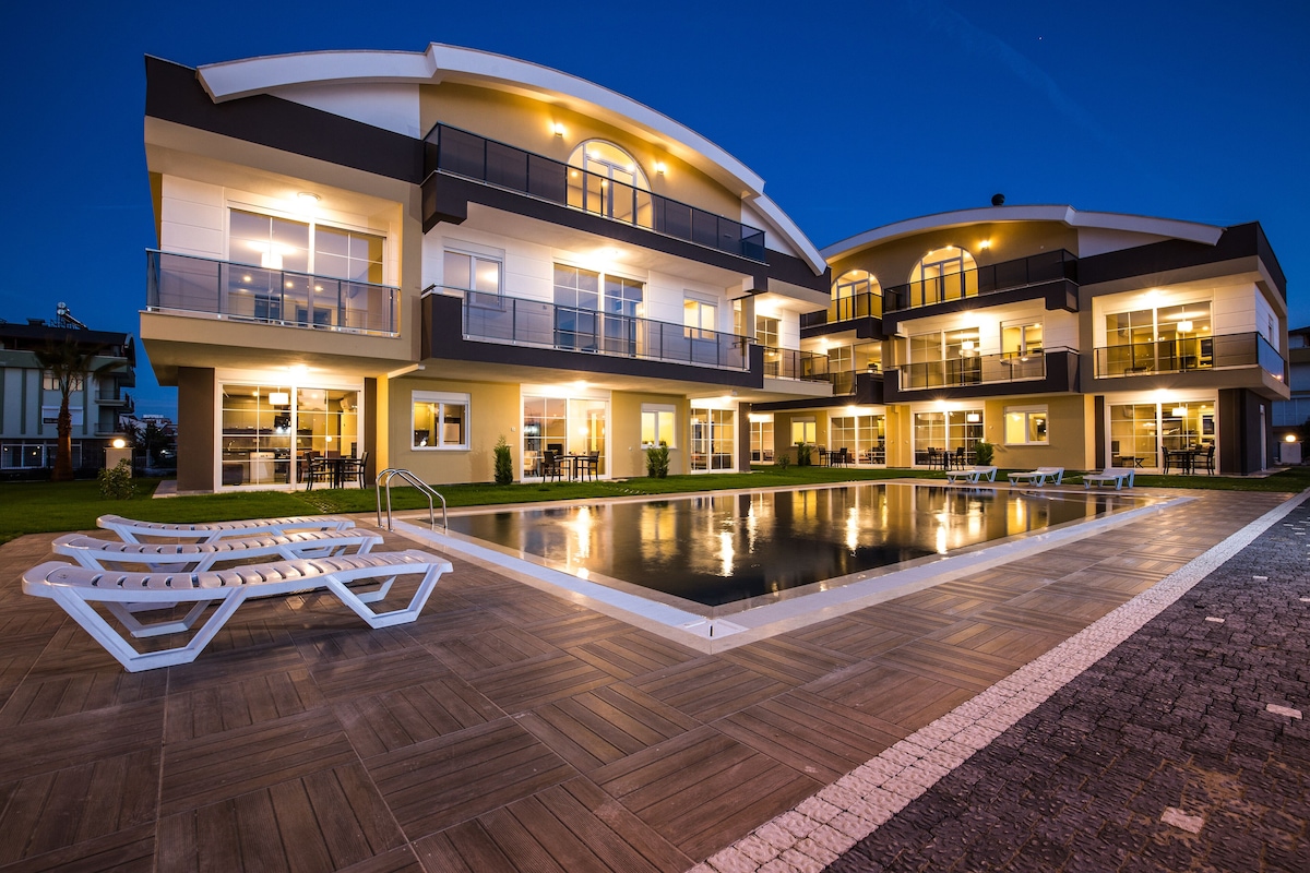Lara Beach Homes Vip Transfer