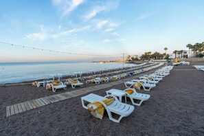 Private beach nearby, sun-loungers, beach umbrellas, beach bar - Lara Beach Homes (Antalya)