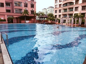 Piscine extérieure