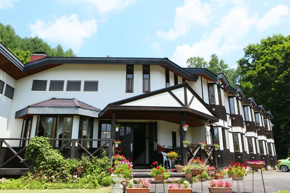 Front of property - Chalet La Neige (Minakami)