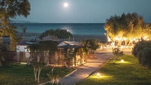Garden - Eco Beach and Magic Garden (Rhodes)
