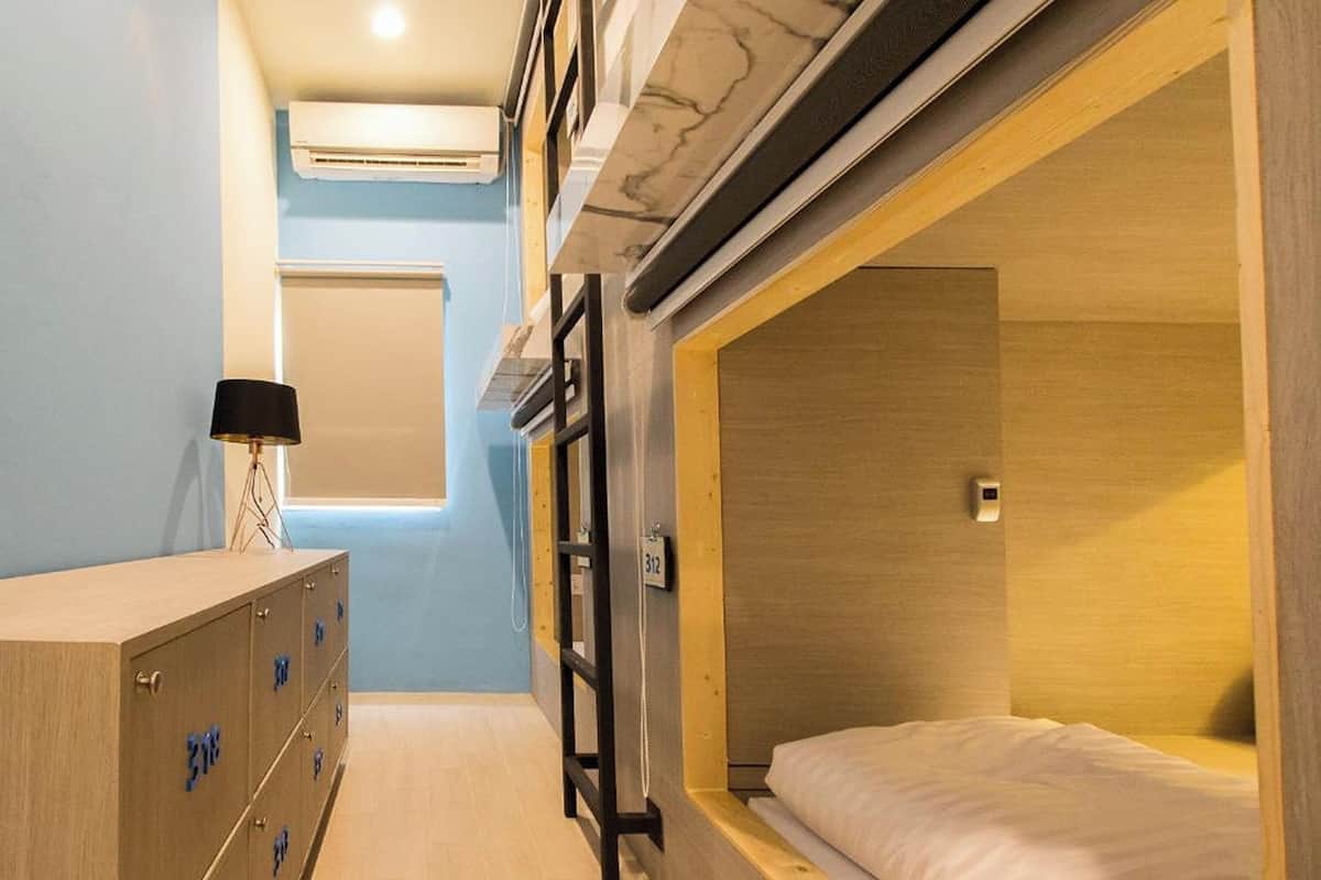 Desk, free WiFi, bed sheets
