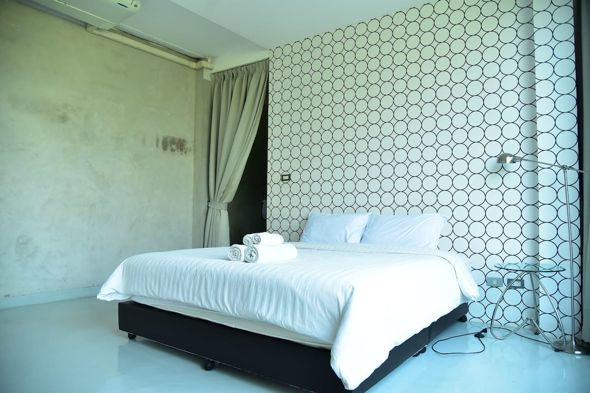 Habitación estándar | Minibar, cortinas blackout, camas extra y wifi gratis