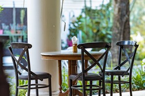 Daily continental breakfast for a fee - The Vintage Hotel Khaoyai (Pak Chong)