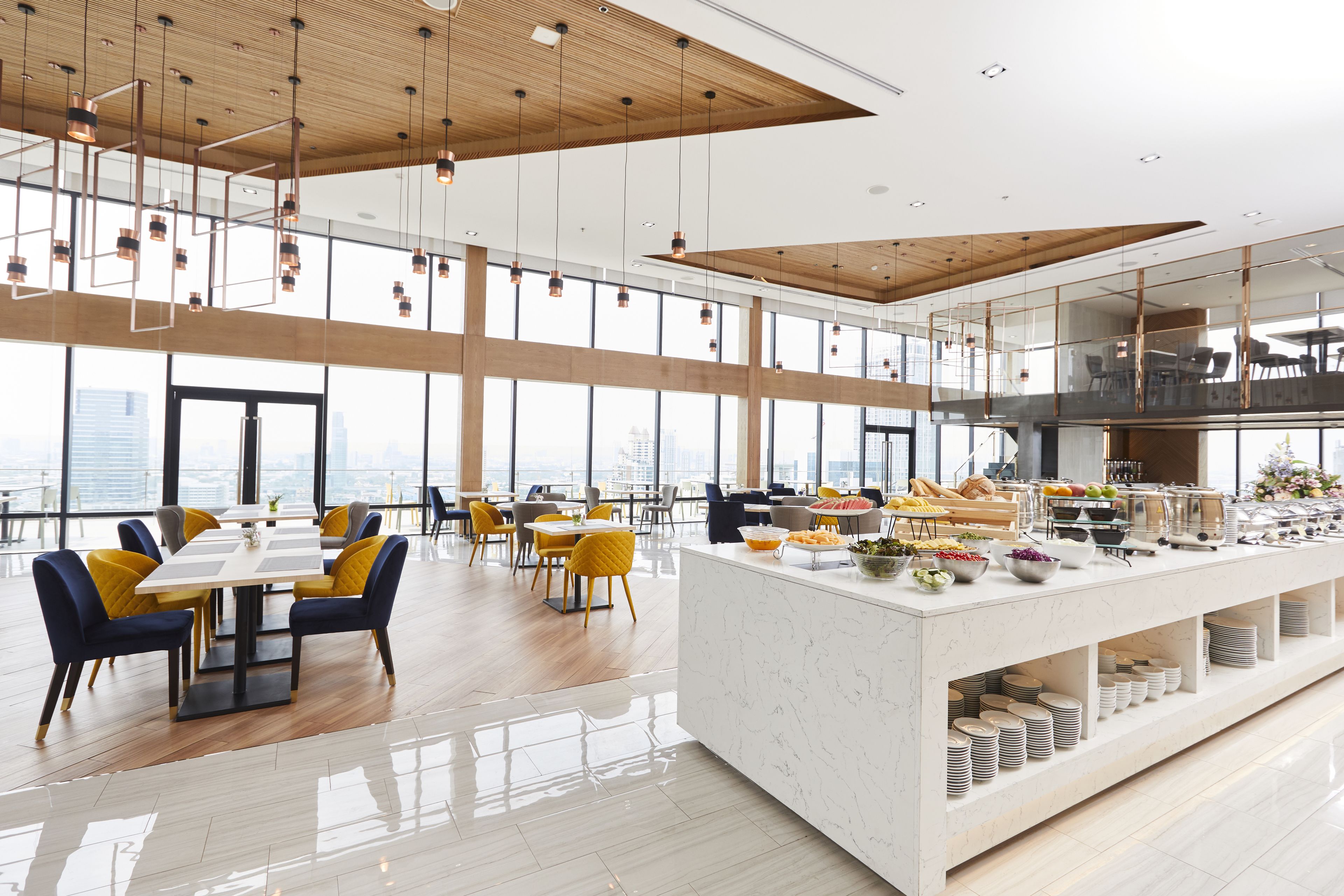 breakfast, lunch, dinner served; local and international cuisine