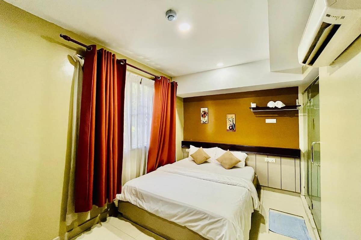 Deluxe Double Room | Desk, soundproofing, iron/ironing board, free WiFi