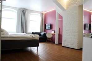 Desk, blackout curtains, free WiFi, bed sheets