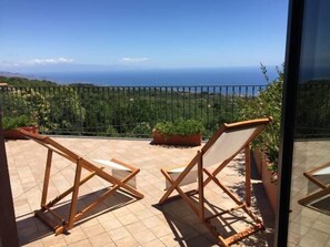 Chambre Double, vue mer | Terrasse/Patio