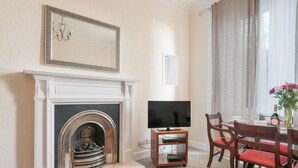 Interior - Canonmills Apartment (Edinburgh)