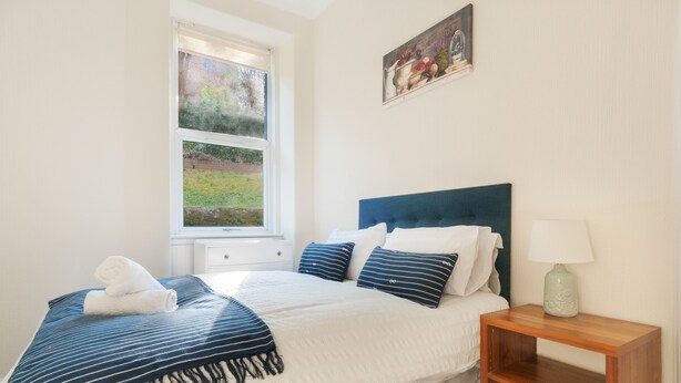 Apartment, 3 Bedrooms | 3 bedrooms, iron/ironing board, cribs (free), WiFi (free) - Canonmills Apartment (Edinburgh)