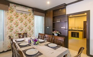 In-room dining - Baan Ari (Krabi)