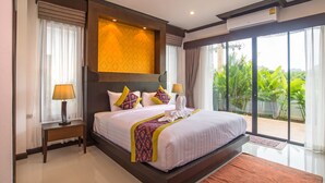 3 bedrooms Luxury Villa  | 3 間臥室、高級寢具、客房內保險箱、書桌